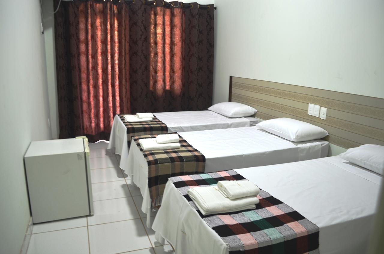 Canoas Hotel Poconé Kültér fotó